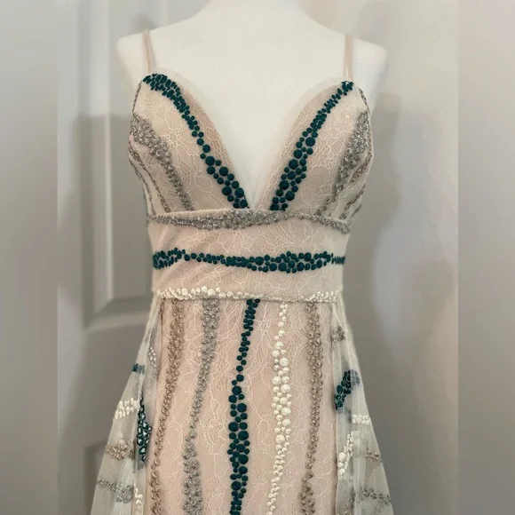 BCBGMAXAZRIA NWT Lilian Dress Sz 6 Ivory, silver, gold, teal Prom, Formal - Picture 7 of 16